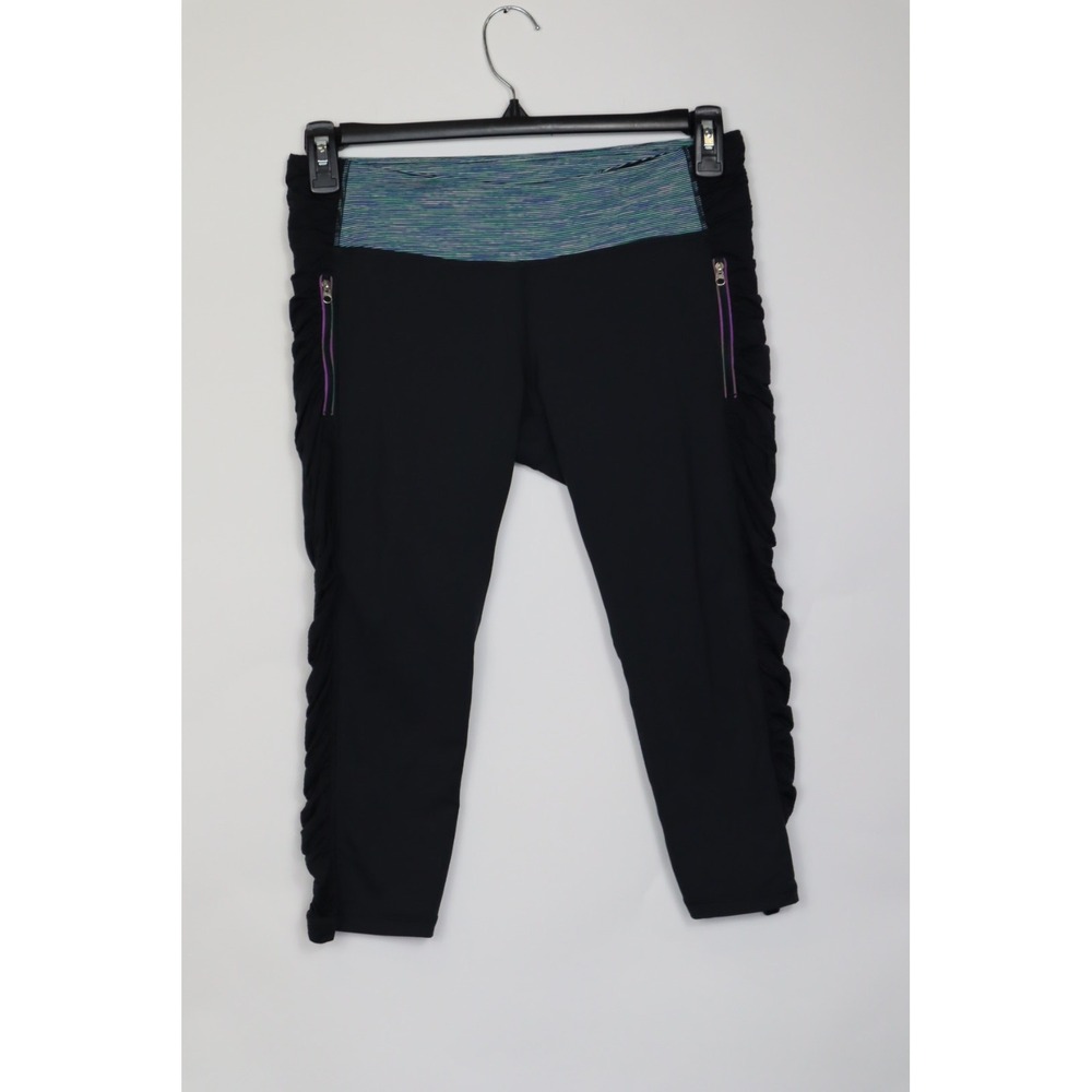 Lululemon Women's Black and Blue Athletic Tight‎